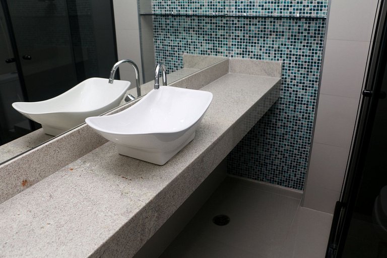 Copacabana Tonelero Near Subway Station