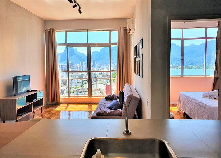 Sea, Lagoon, Incredible View in Ipanema