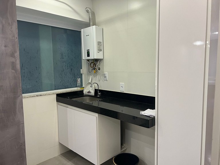 Copa novo, 2 qrts perto da praia, 2 garagens frente do metrô