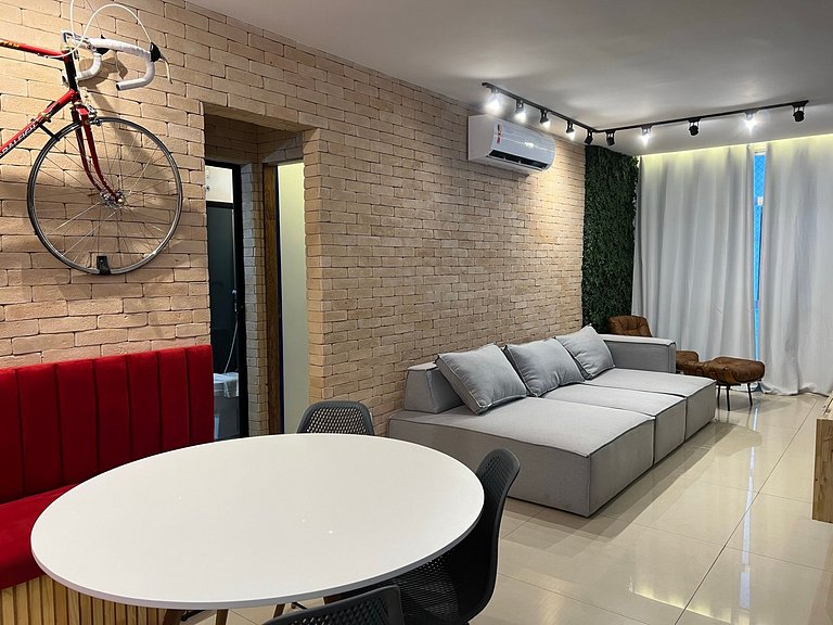 Copacabana Tonelero Near Subway Station