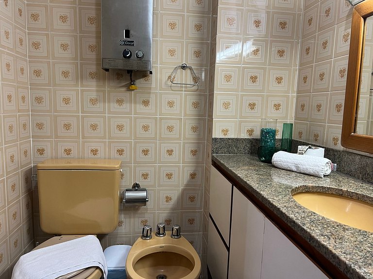 Apto2 qrt, garage, in front of the subway