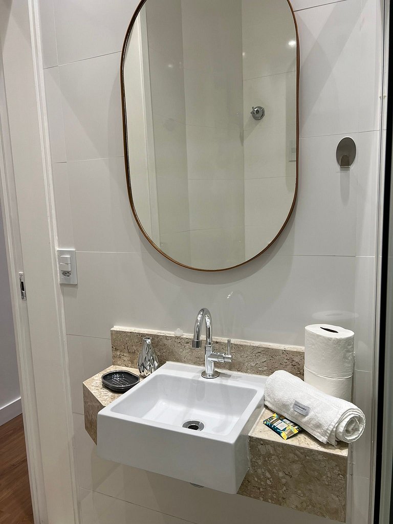 studio recém reformado 4 pessoas pertinho da praia