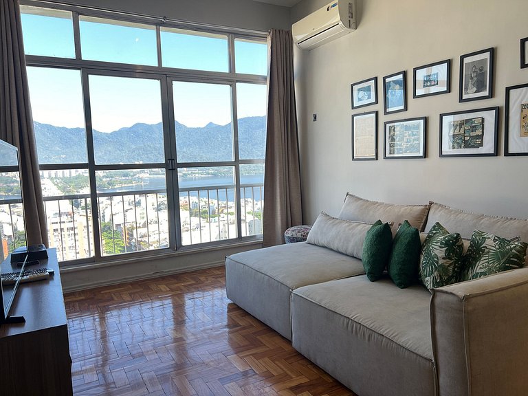 Sea, Lagoon, Incredible View in Ipanema