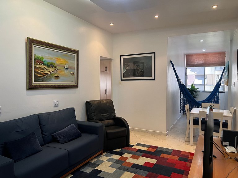 Apto Próximo a praia Leme 140