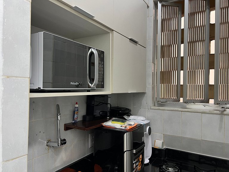 Amplo Studio Recem reformado a 5 min da praia