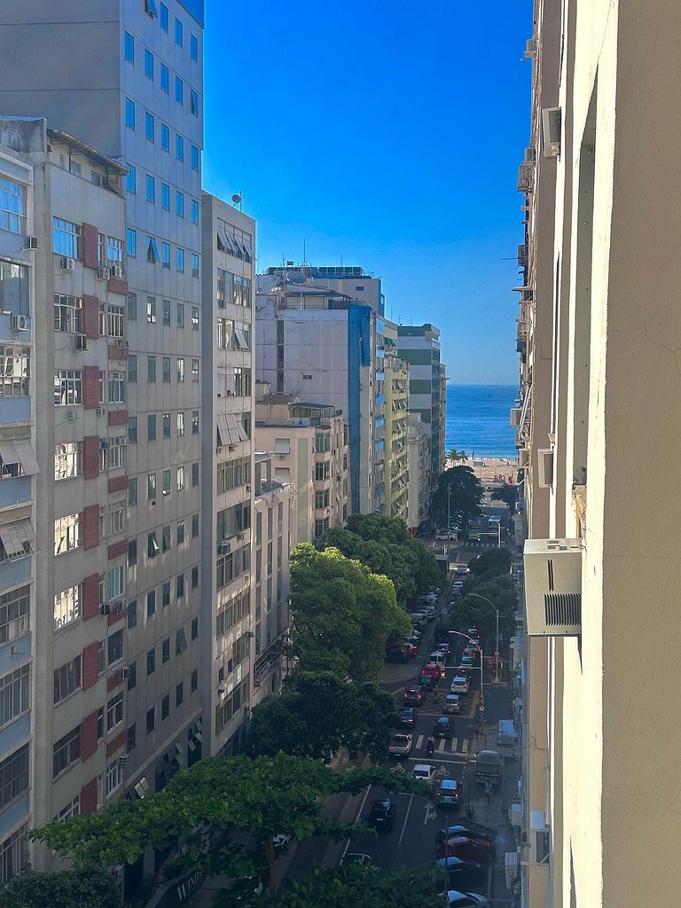Prado 335 a 400 metros da praia!