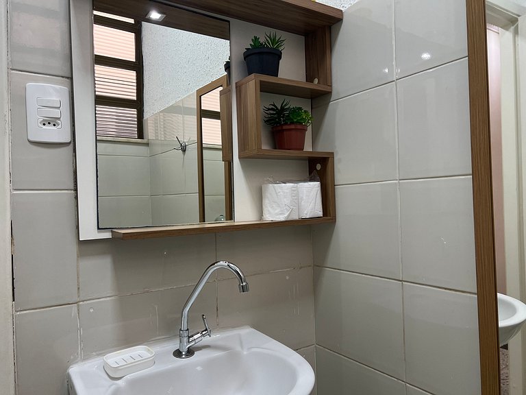 Tranquilo apartamento em copacabana 2pax