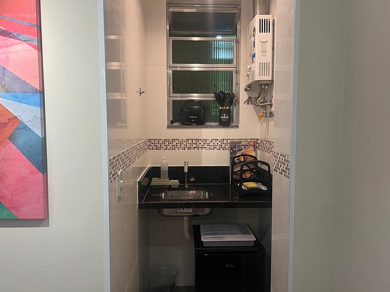 Charmoso Apto Reformado em Copacabana 165