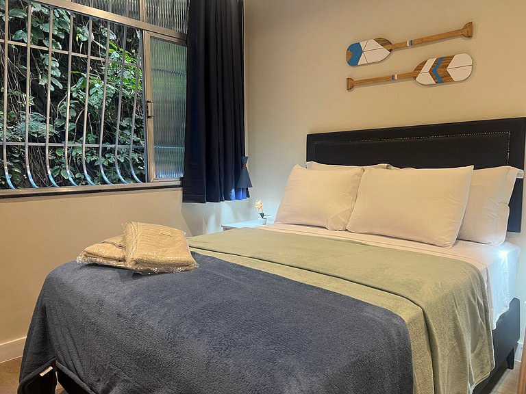 Charmoso Apto Reformado em Copacabana 165