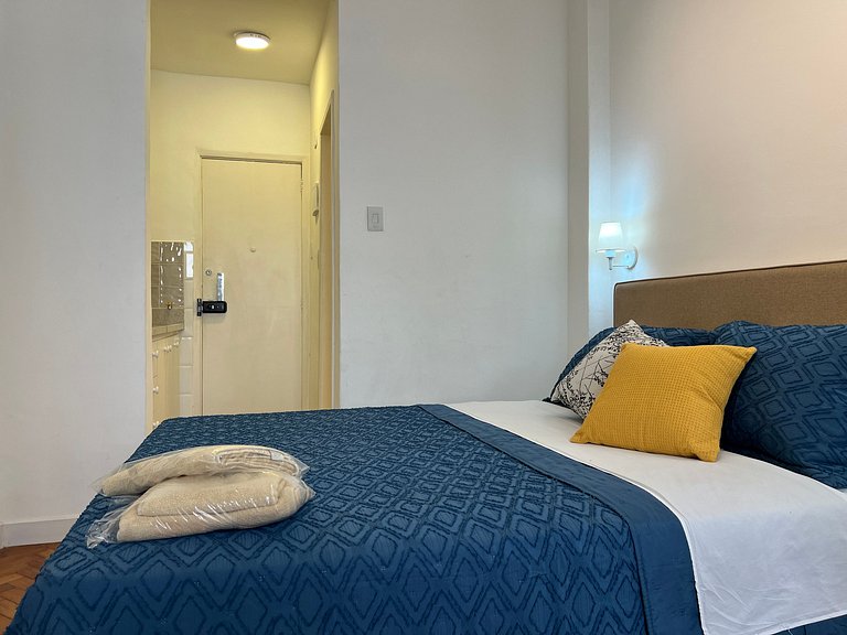 Studio moderno em Copacabana – conforto a 5 minutos da praia