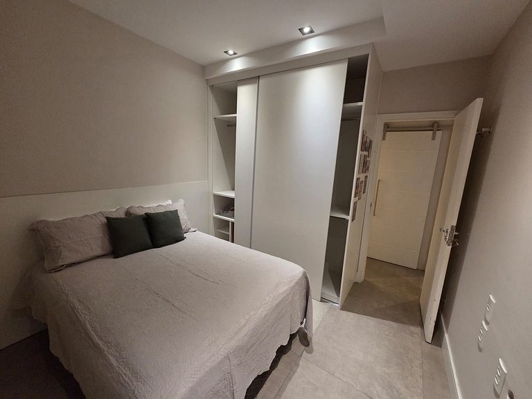 Apto 2 quartos no Leblon com suíte e conforto 184