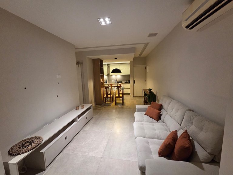 Apto 2 quartos no Leblon com suíte e conforto 184