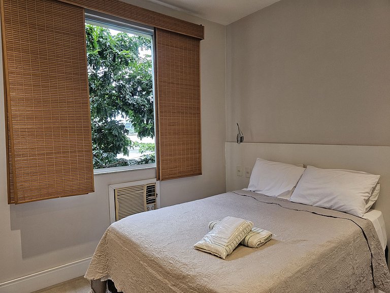 Apto 2 quartos no Leblon com suíte e conforto 184