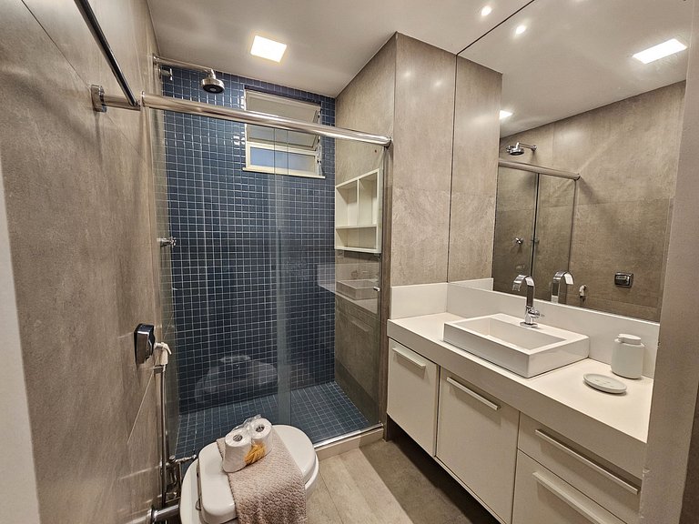 Apto 2 quartos no Leblon com suíte e conforto 184