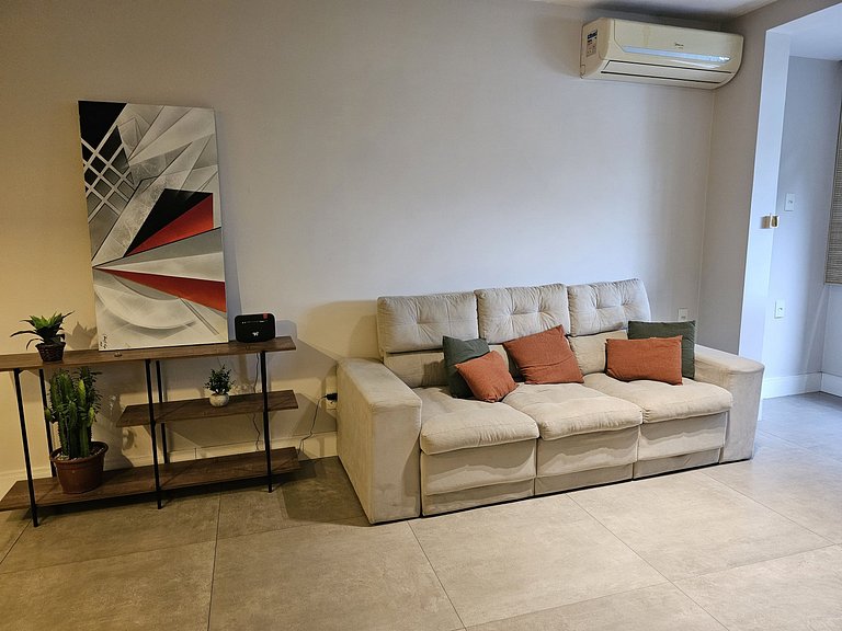 Apto 2 quartos no Leblon com suíte e conforto 184