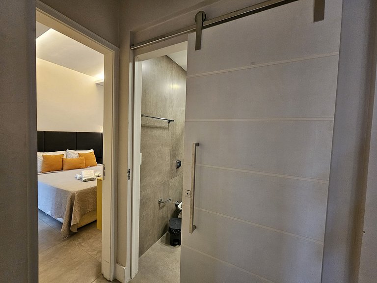 Apto 2 quartos no Leblon com suíte e conforto 184