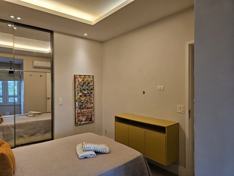 Apto 2 quartos no Leblon com suíte e conforto 184
